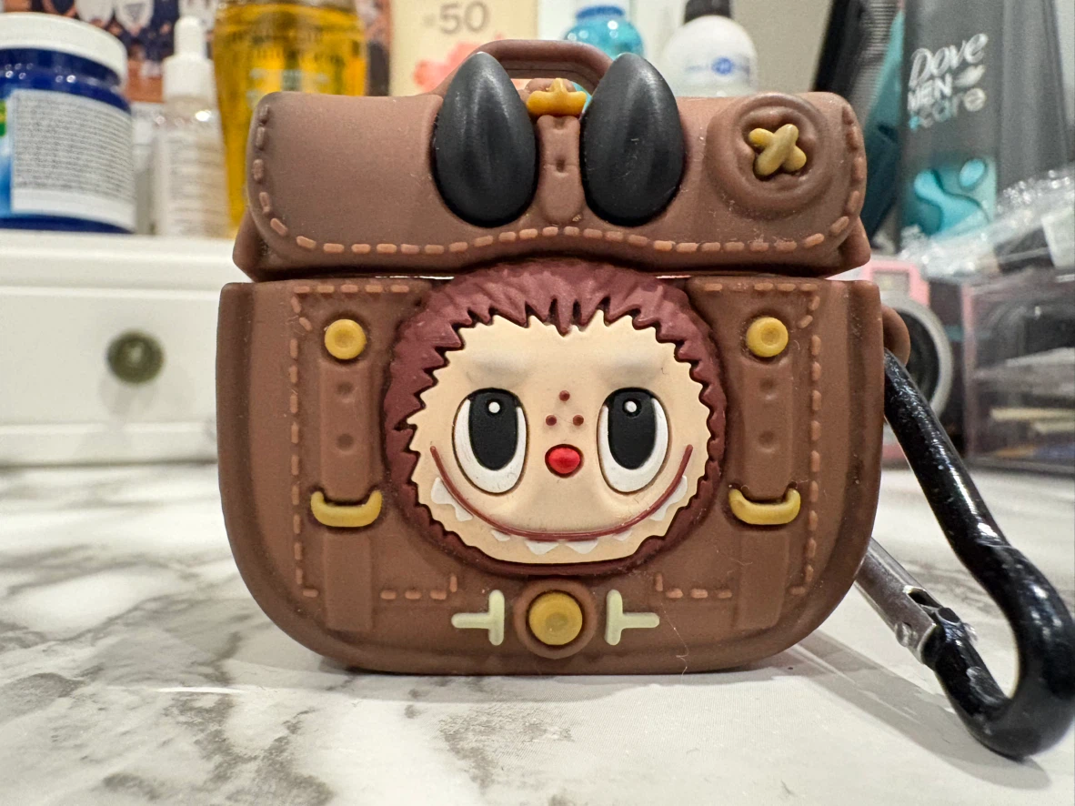 Labubu AirPods 4 case