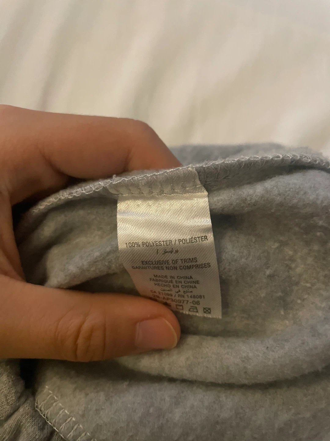 grey smiley graphic sweatpants - photo 4