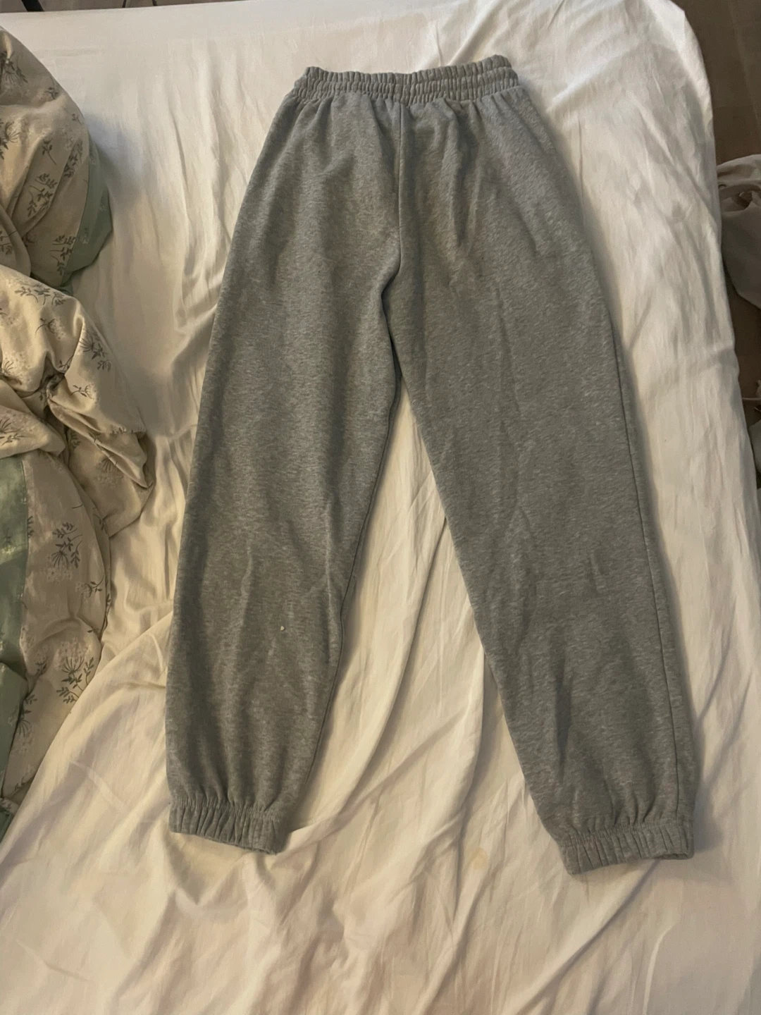 grey smiley graphic sweatpants - photo 5
