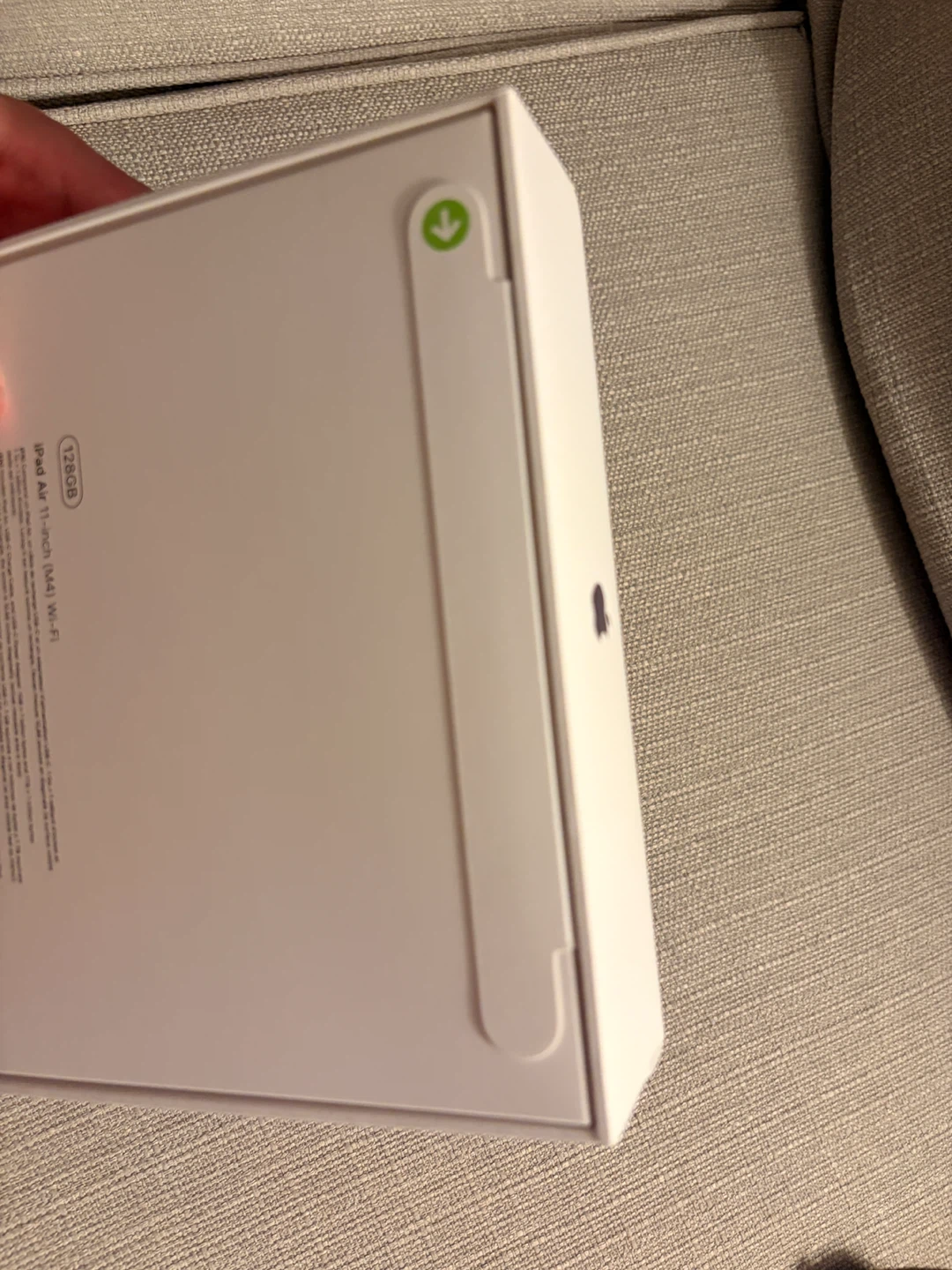 Sealed New iPad Air 11-inch (2026 M4 8th gen) 128GB - Purple - photo 3