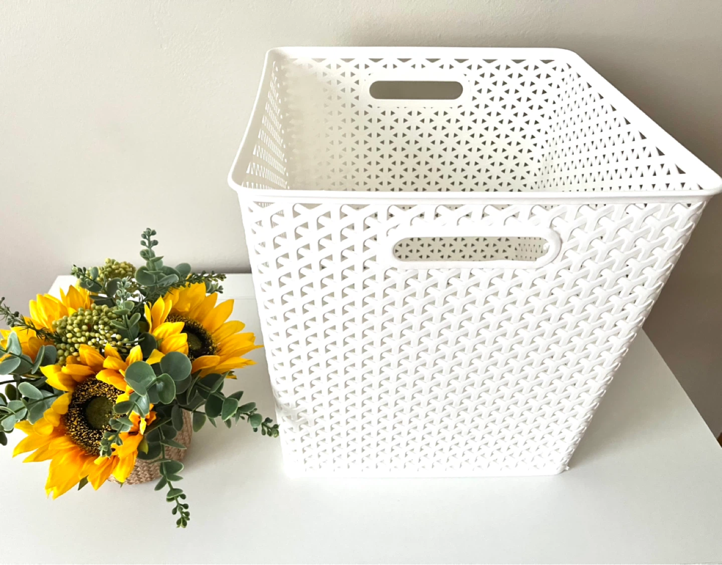 White Storage Basket 30L/32qt
