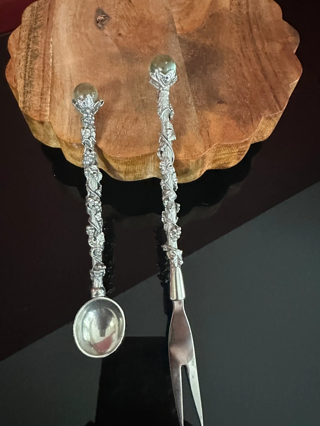 VTG Silver Plated Over Copper Grapevine Motif Collectible Set - photo 5