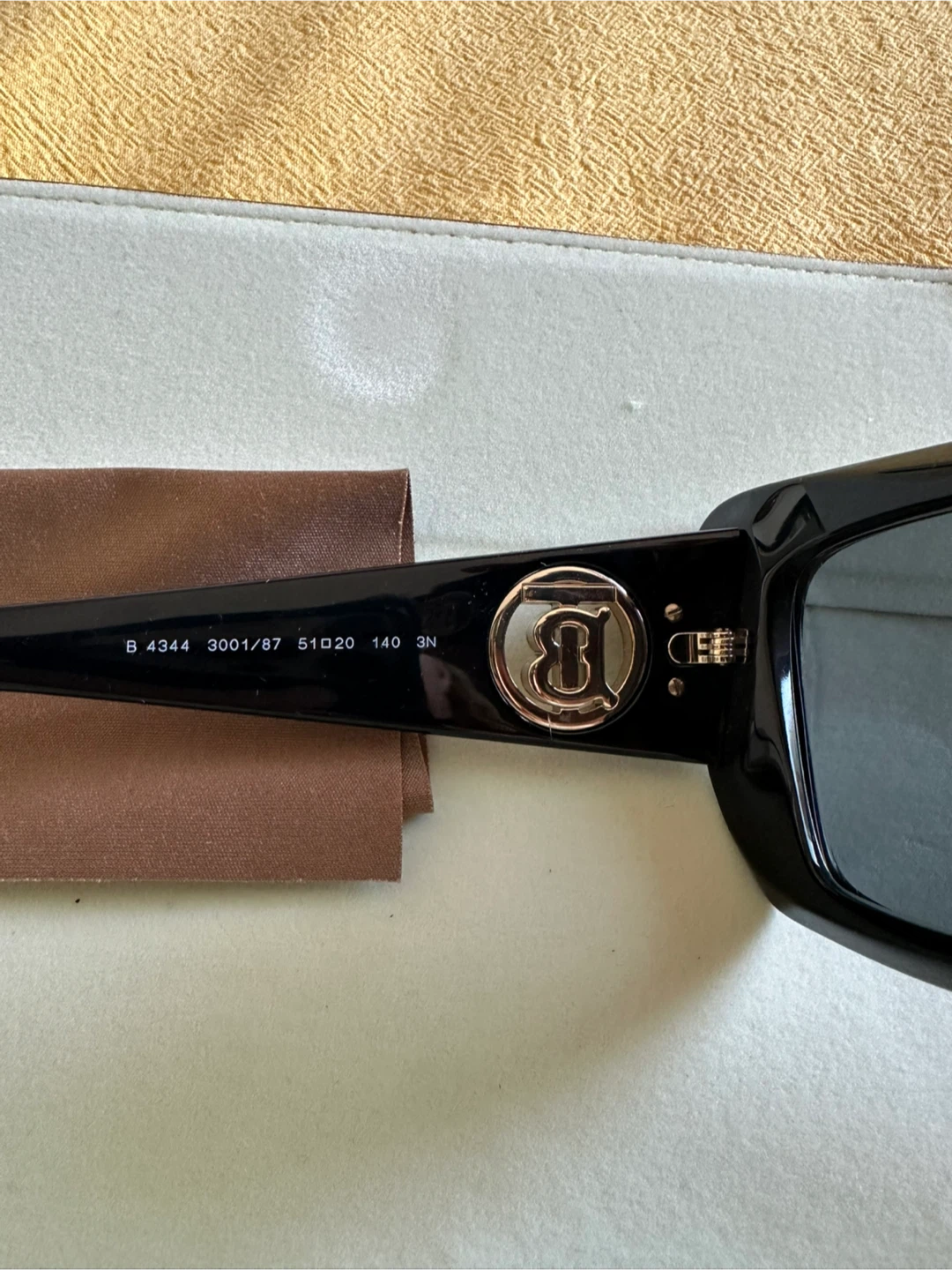 Burberry Sunglasses - photo 4