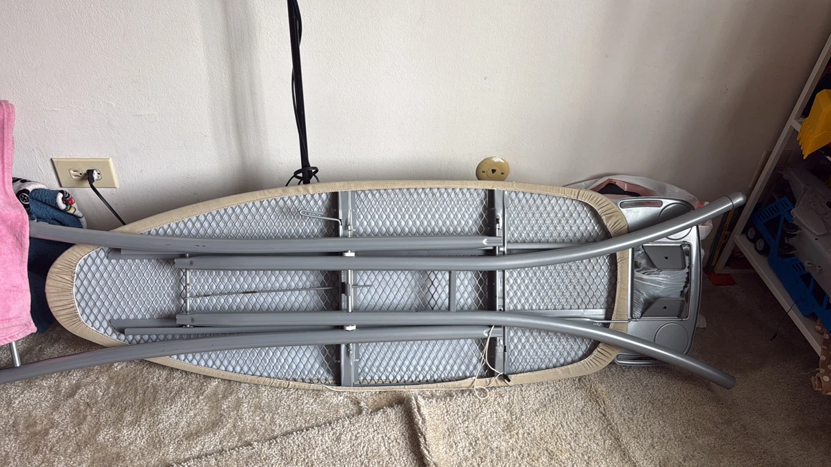 Ironing Board with Iron - photo 2
