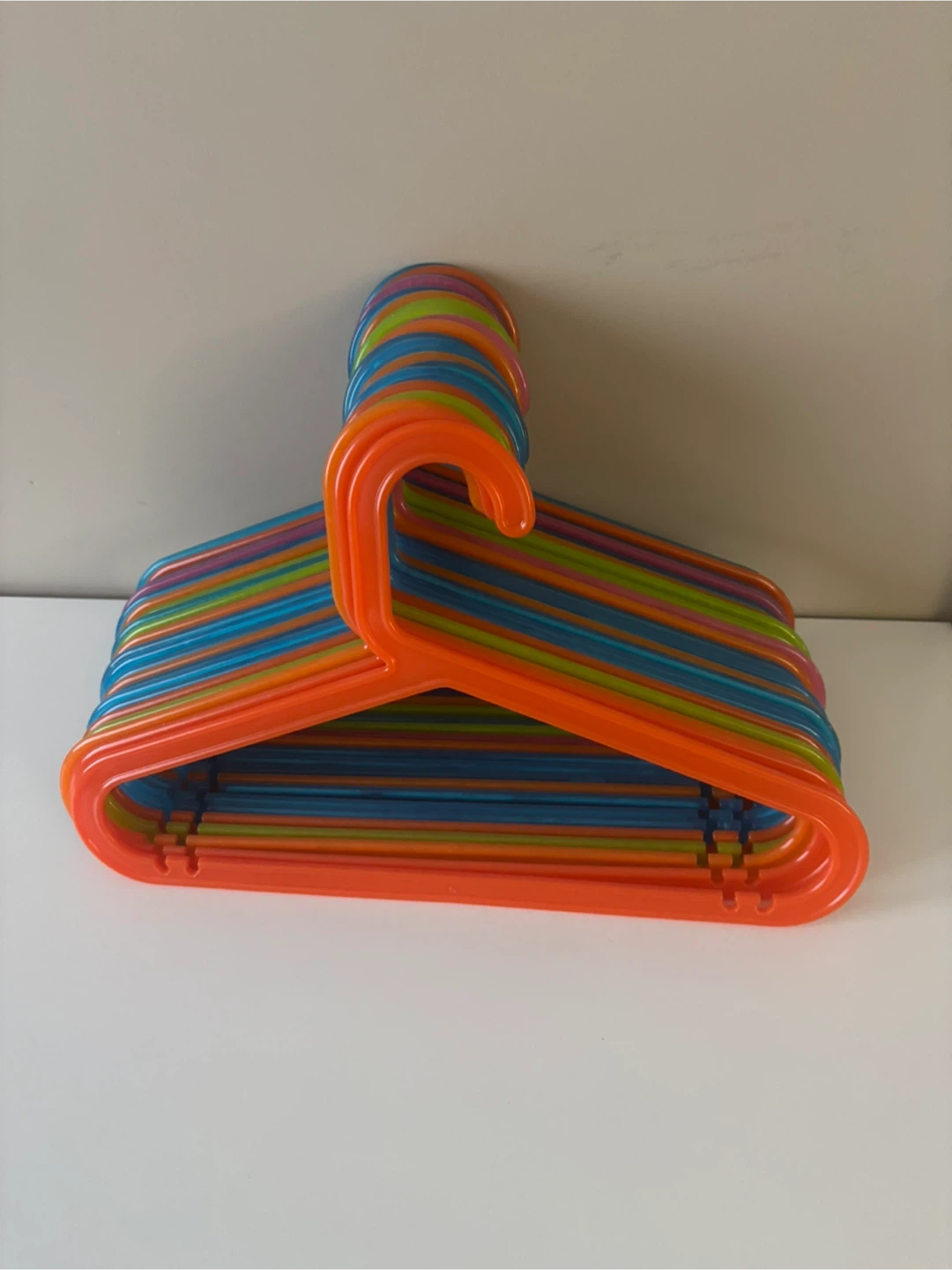 Set of 20 Multi-Colored Plastic Hangers
