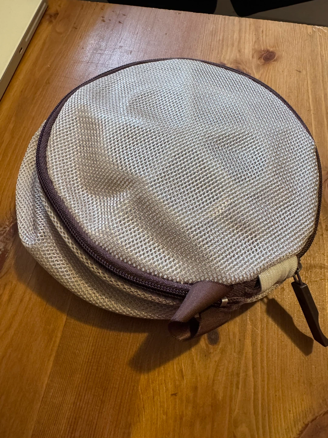Mesh Laundry Bag with Zipper
