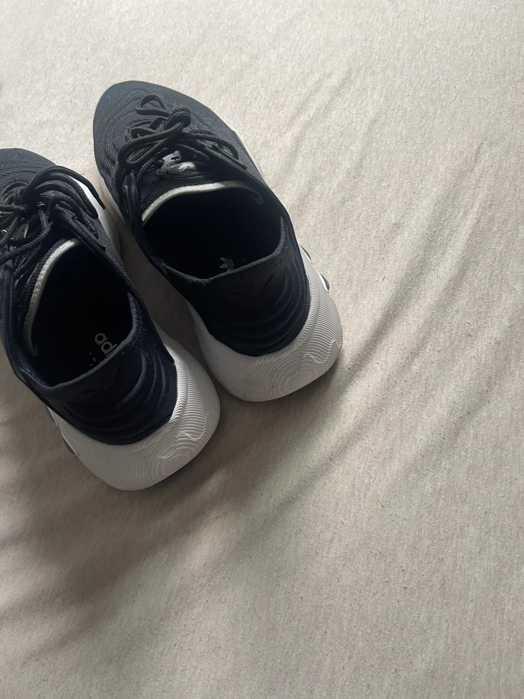 Adidas Shoes - photo 3