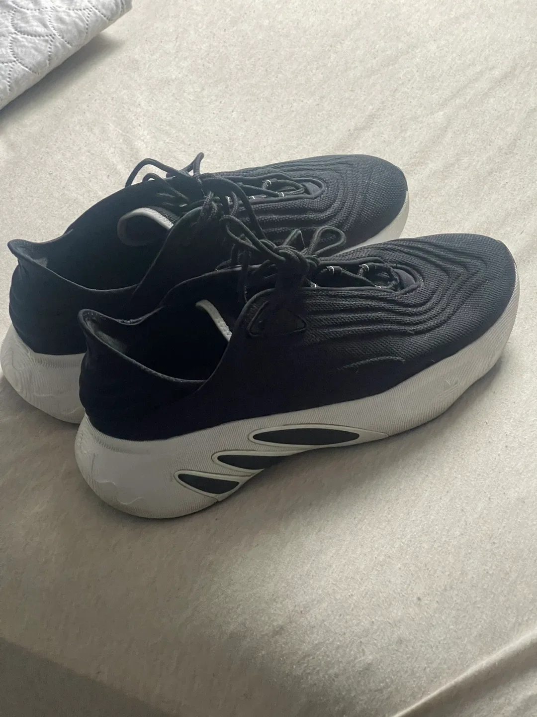 Adidas Shoes - photo 4