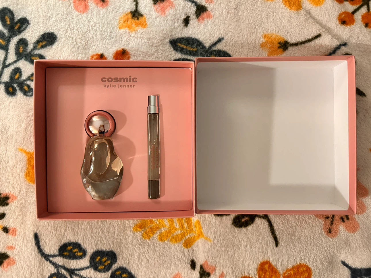 Kylie Jenner Cosmic Eau de Parfum Gift Set - photo 2