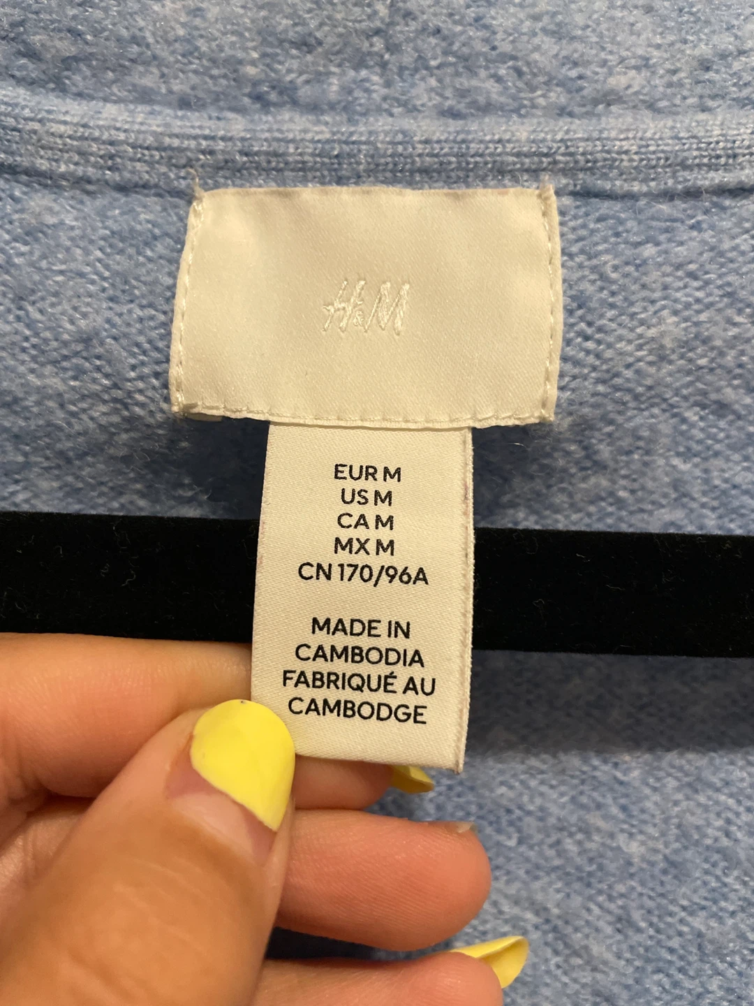 H&M Light Blue V-Neck Sweater - photo 2