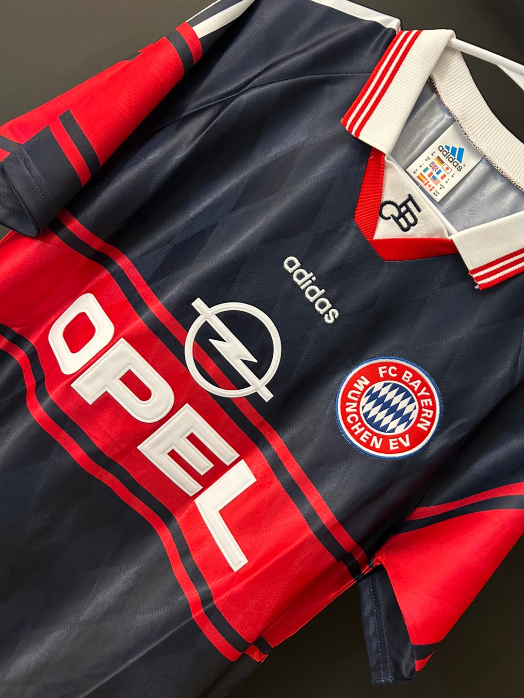 FC Bayern Munich 1999-2000 Opel - photo 2