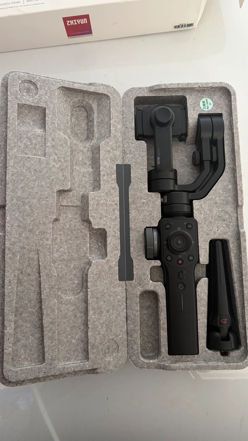 Zhiyun Smooth 4 Gimbal Stabilizer for Smartphones - photo 3