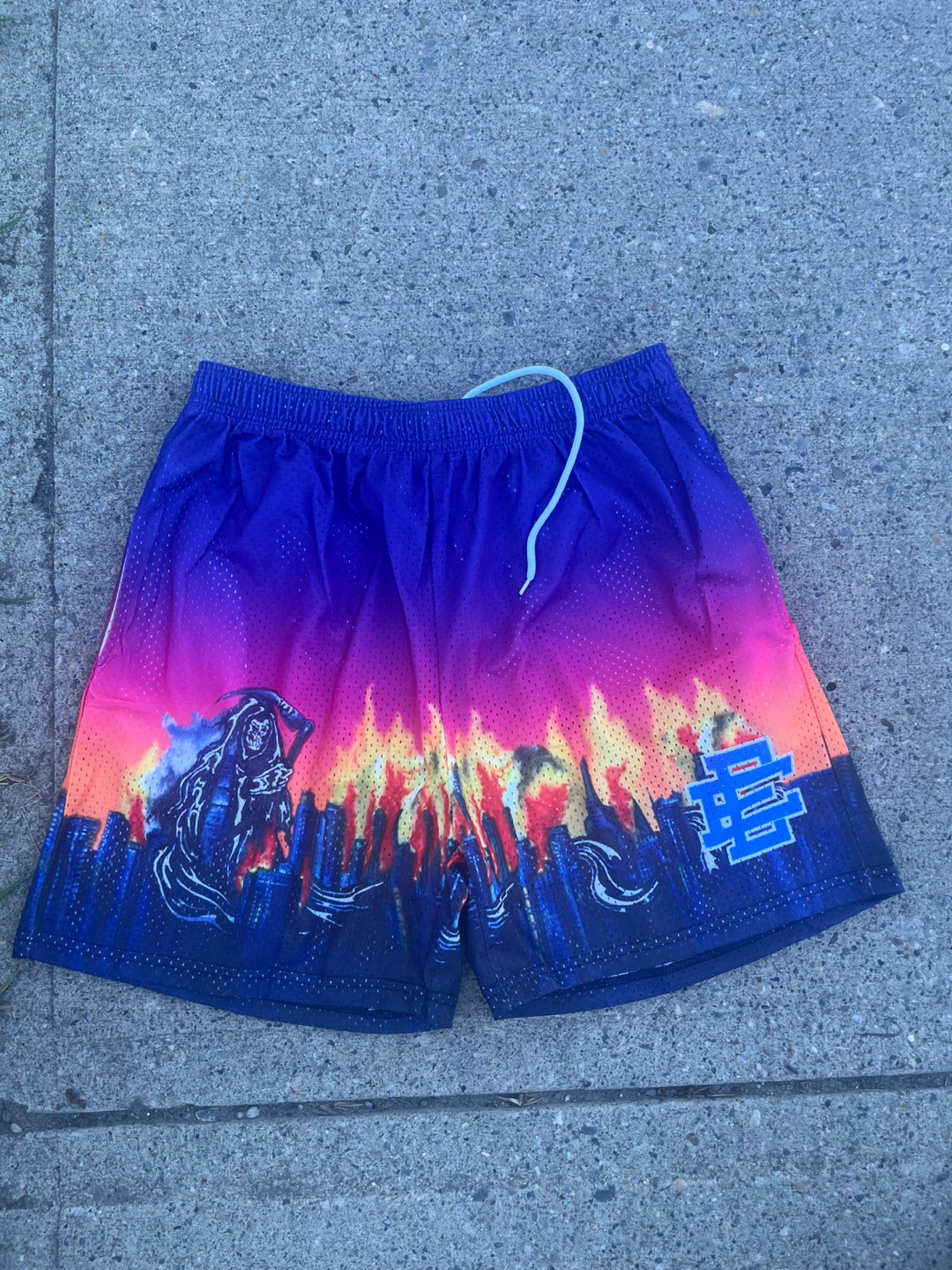EE Shorts