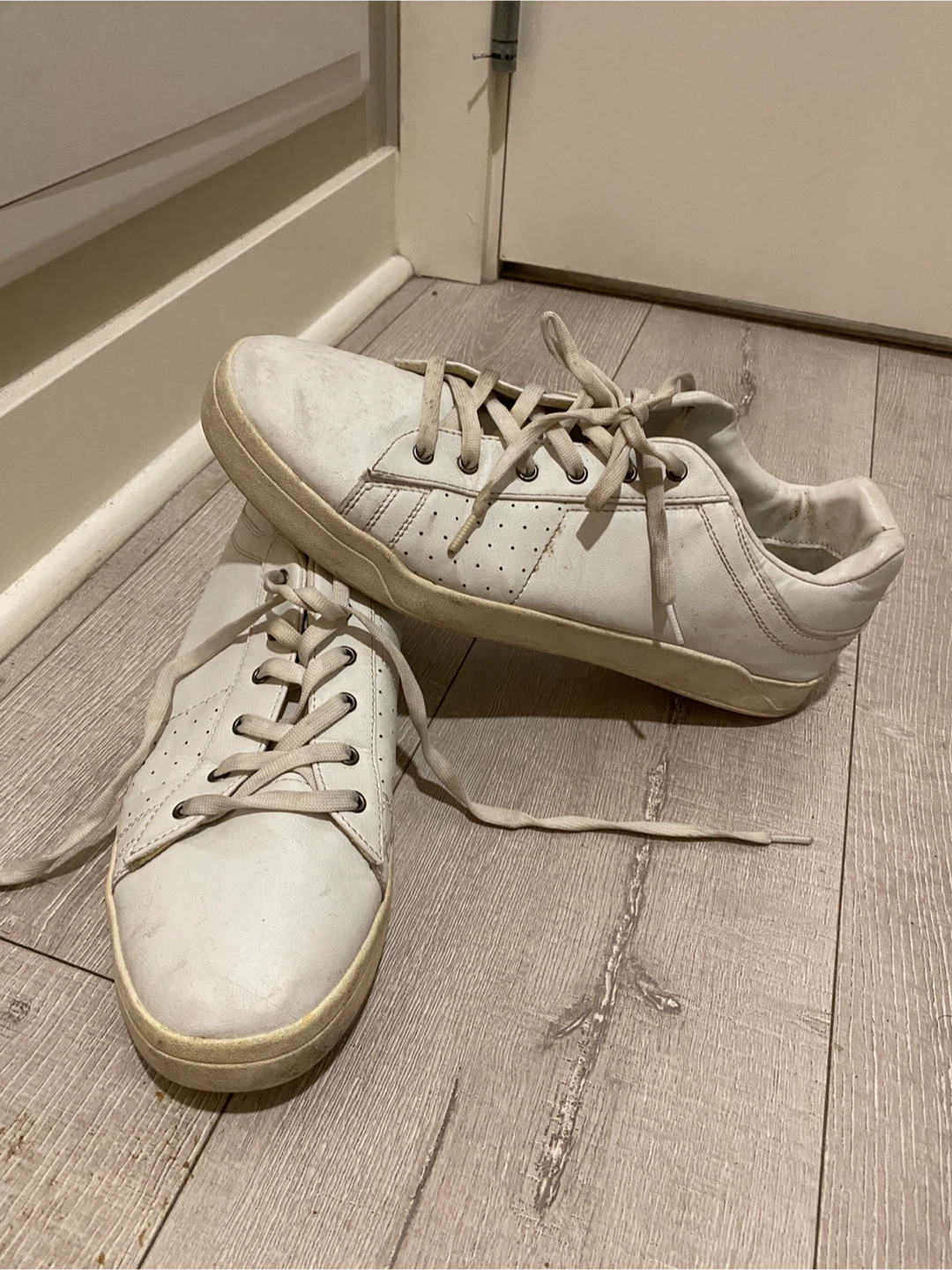White Sneakers - photo 2