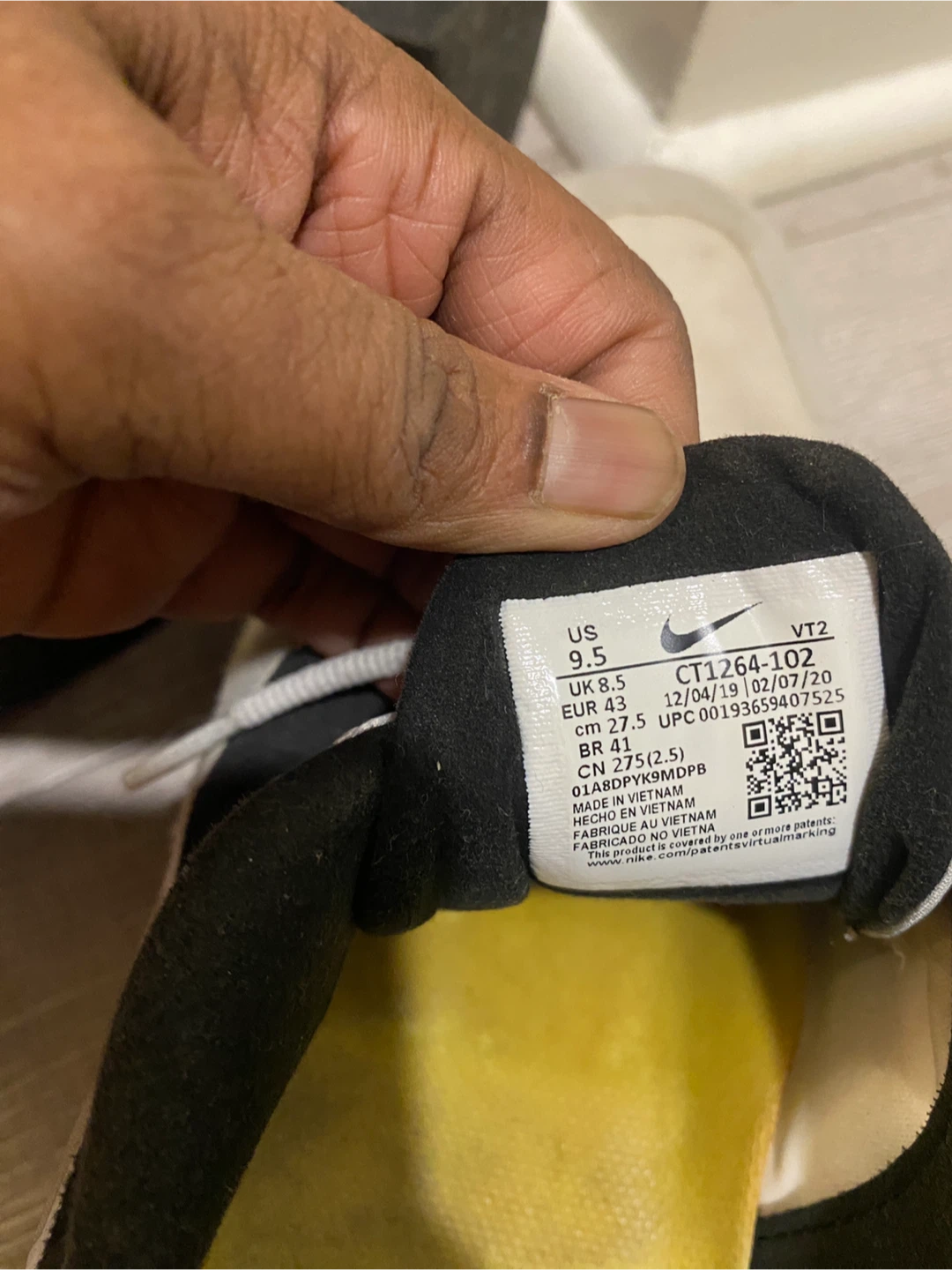 Nike Air Max 270 React Sneakers - photo 4