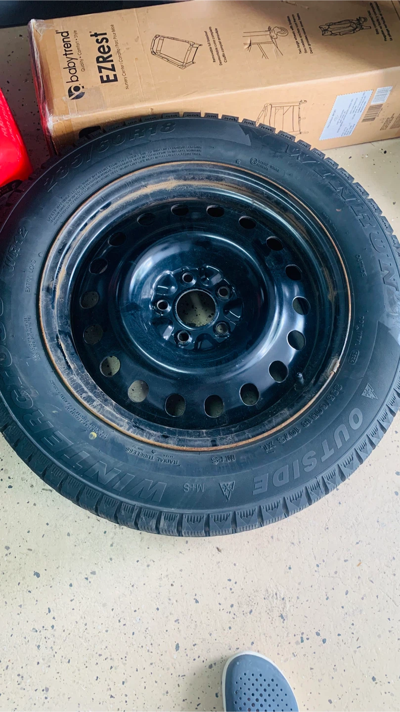Set of 4 Winter Tires on Rims - photo 3