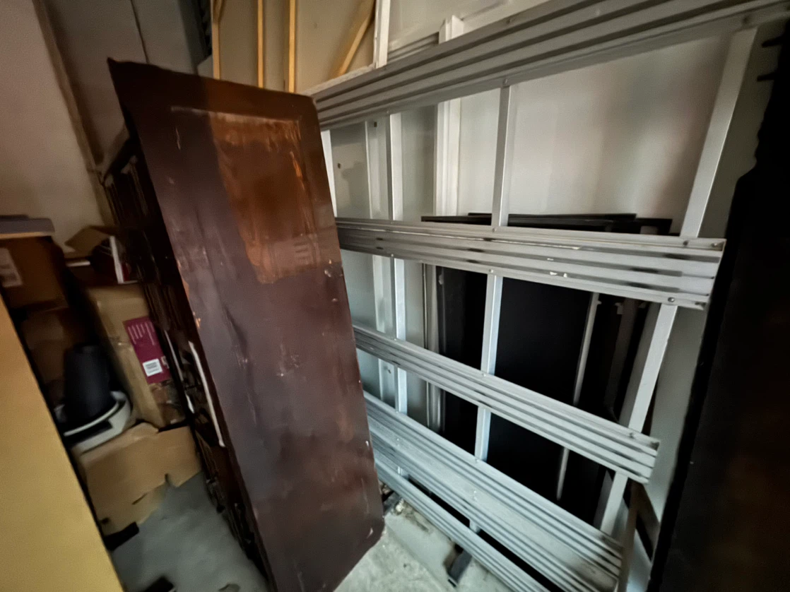 Free storage space metal 10x10 must clear all out - photo 2