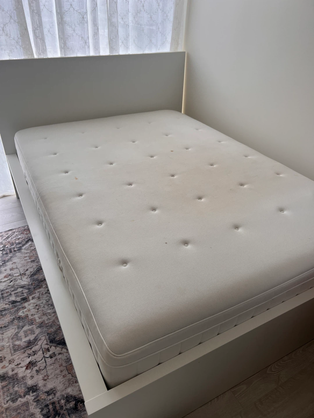 IKEA Double Bed + HÖNSBÄR mattress + cover ASAP - photo 5
