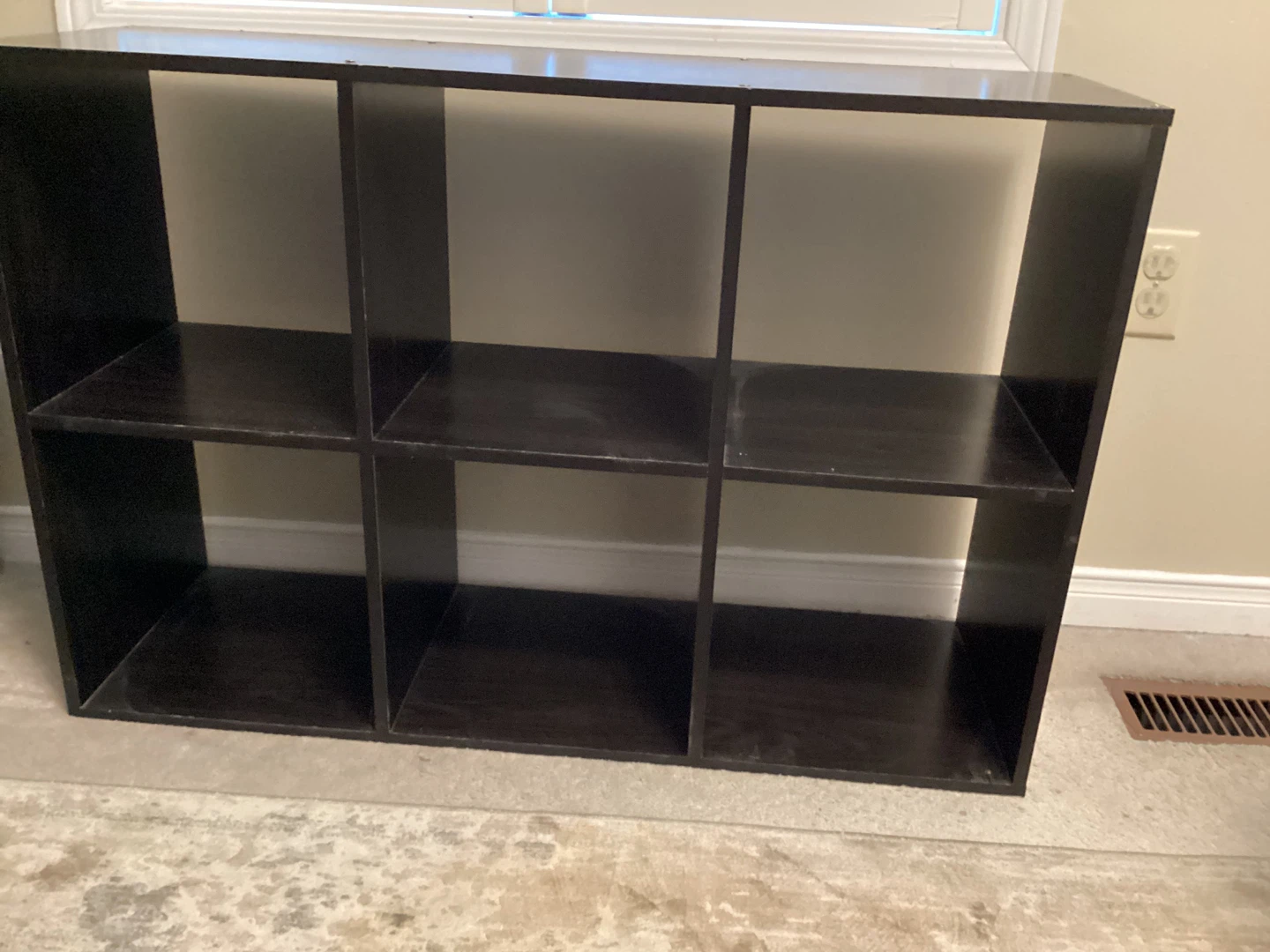 Modular shelving unit