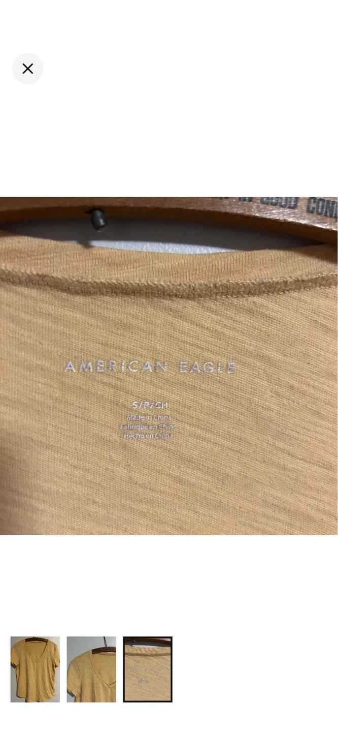 American Eagle Yellow V-Neck T-Shirt - photo 3