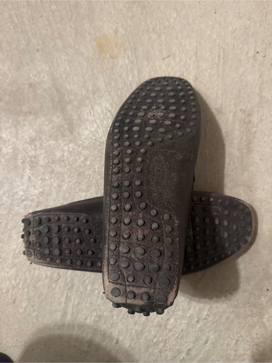 TOD'S Black Leather Driving Moccasins - photo 3