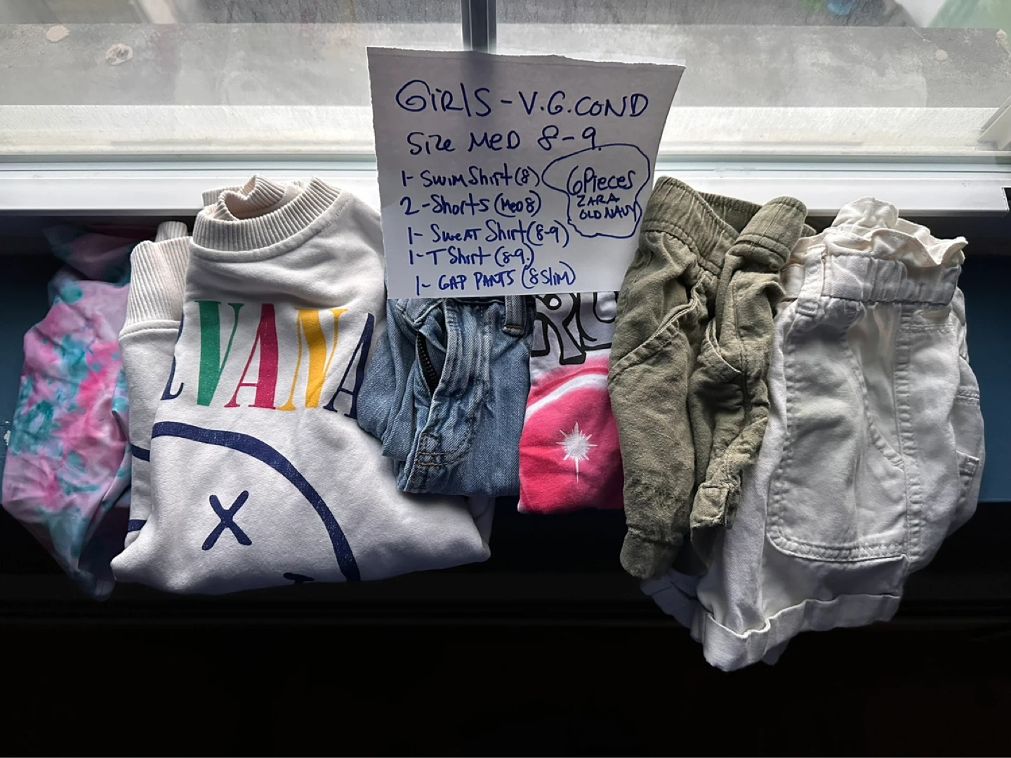 KIDS CLOTHES•VG CONDITION