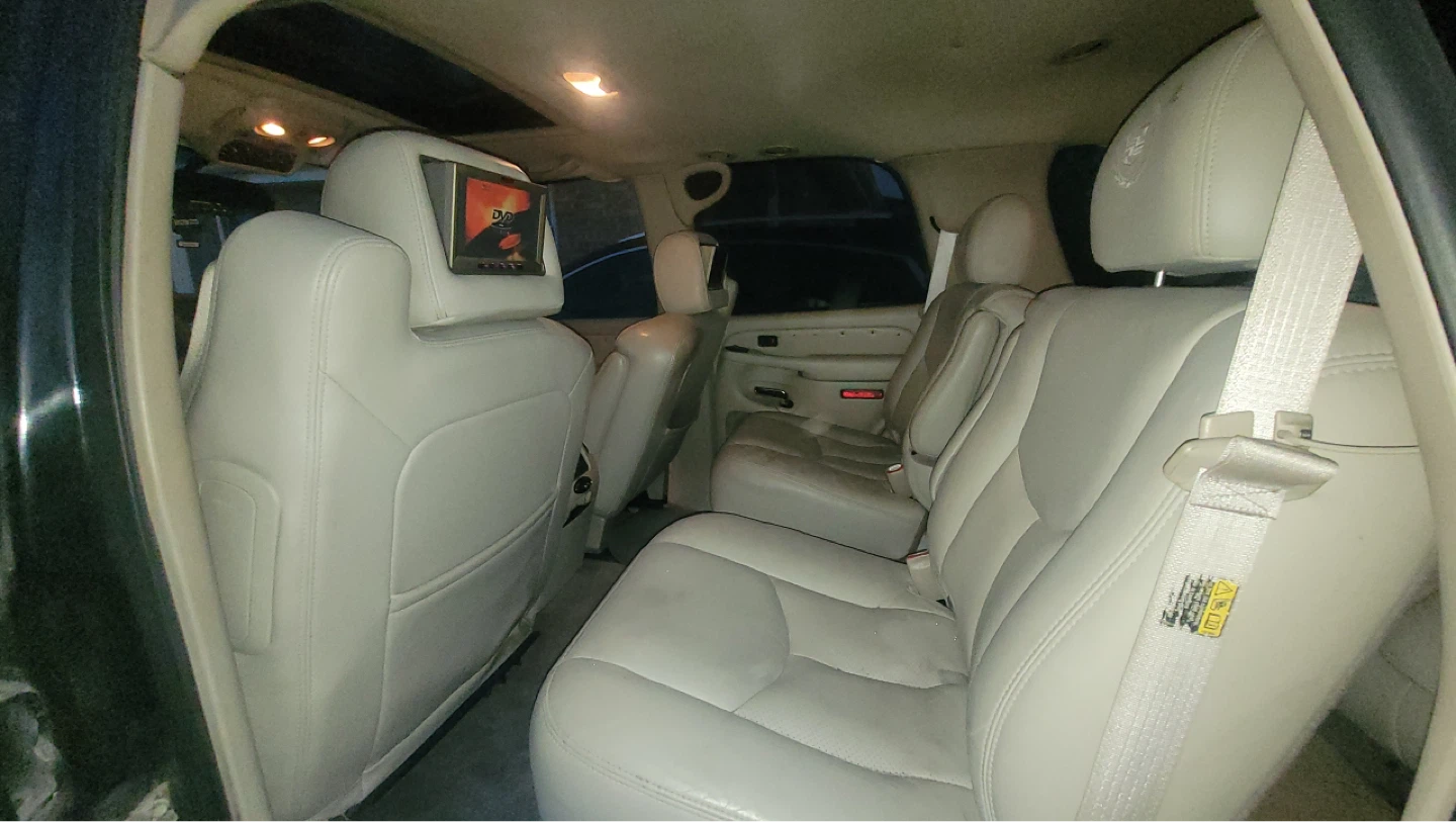 Black Cadillac Escalade SUV - photo 2