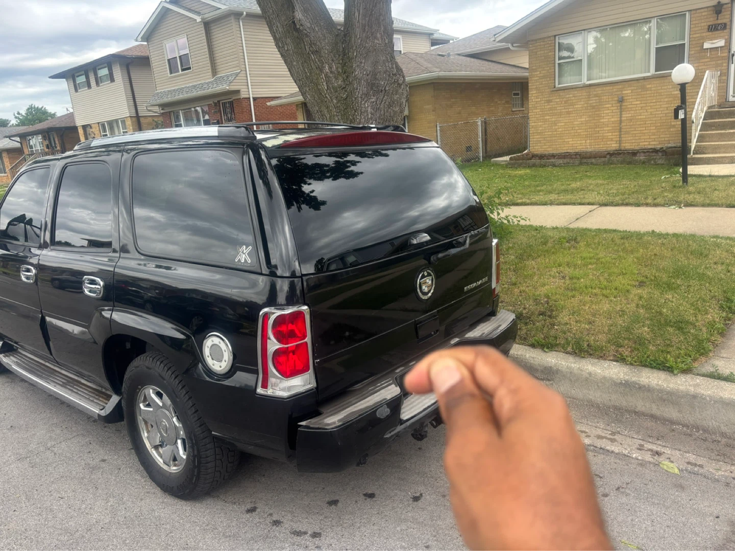 Black Cadillac Escalade SUV - photo 5