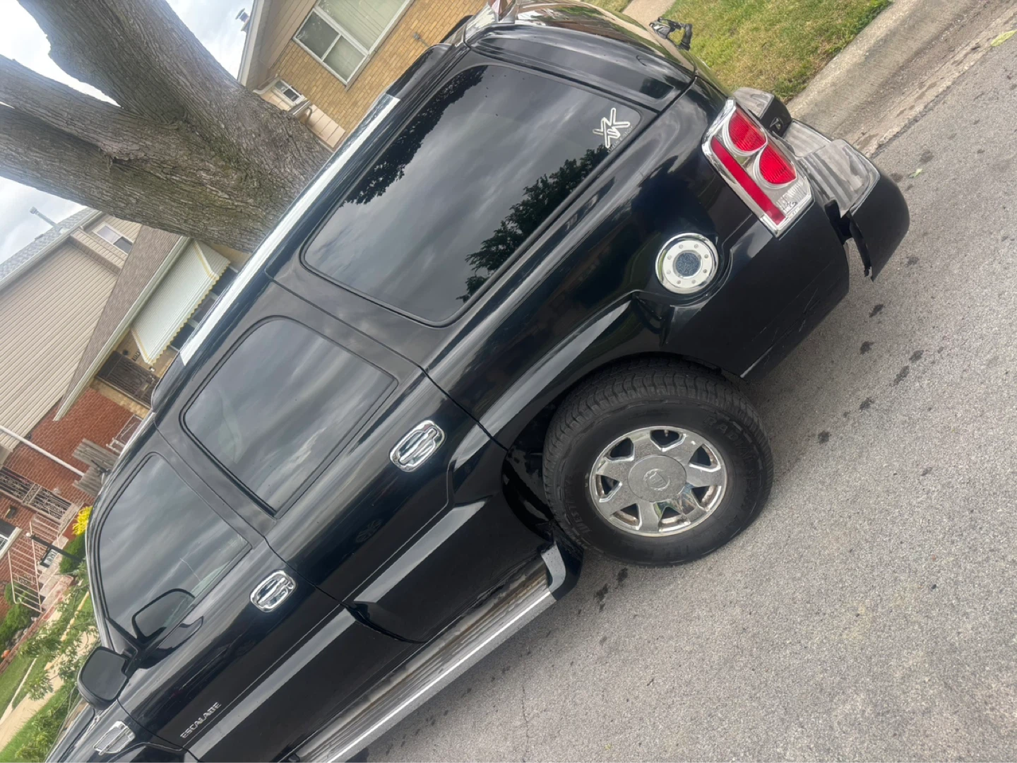 Black Cadillac Escalade SUV - photo 4