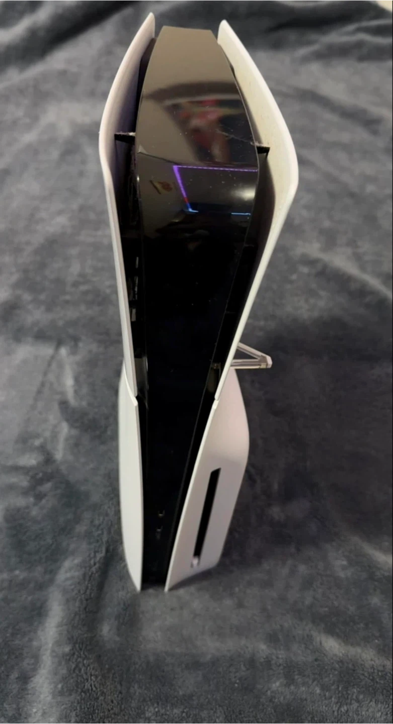PS5 Slim Disc Edition 1TB – Factory Reset – Ready to Play 🎮 - photo 2