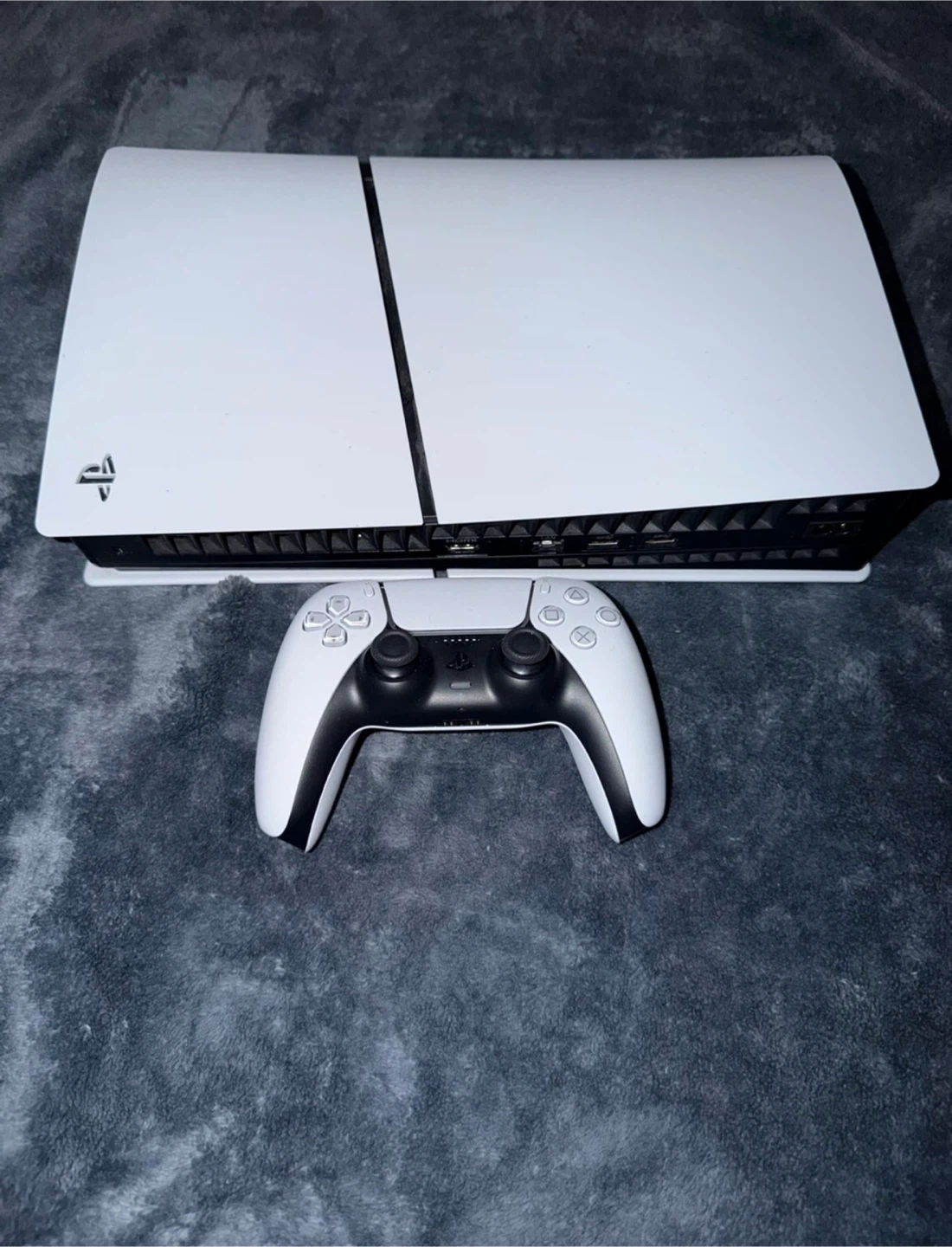 PS5 Slim Disc Edition 1TB – Factory Reset – Ready to Play 🎮 - photo 4