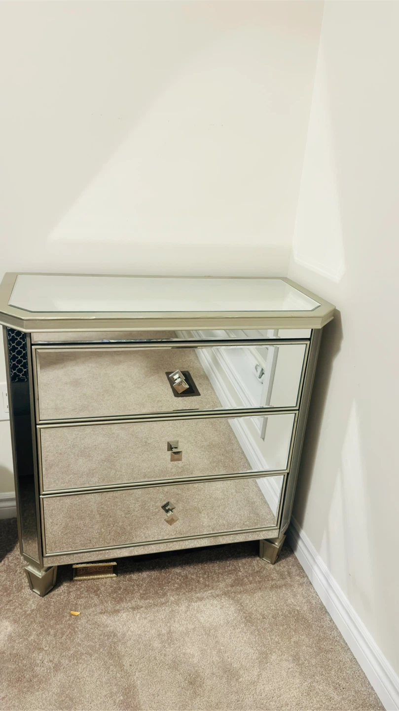 Mirrored 3-Drawer Chest