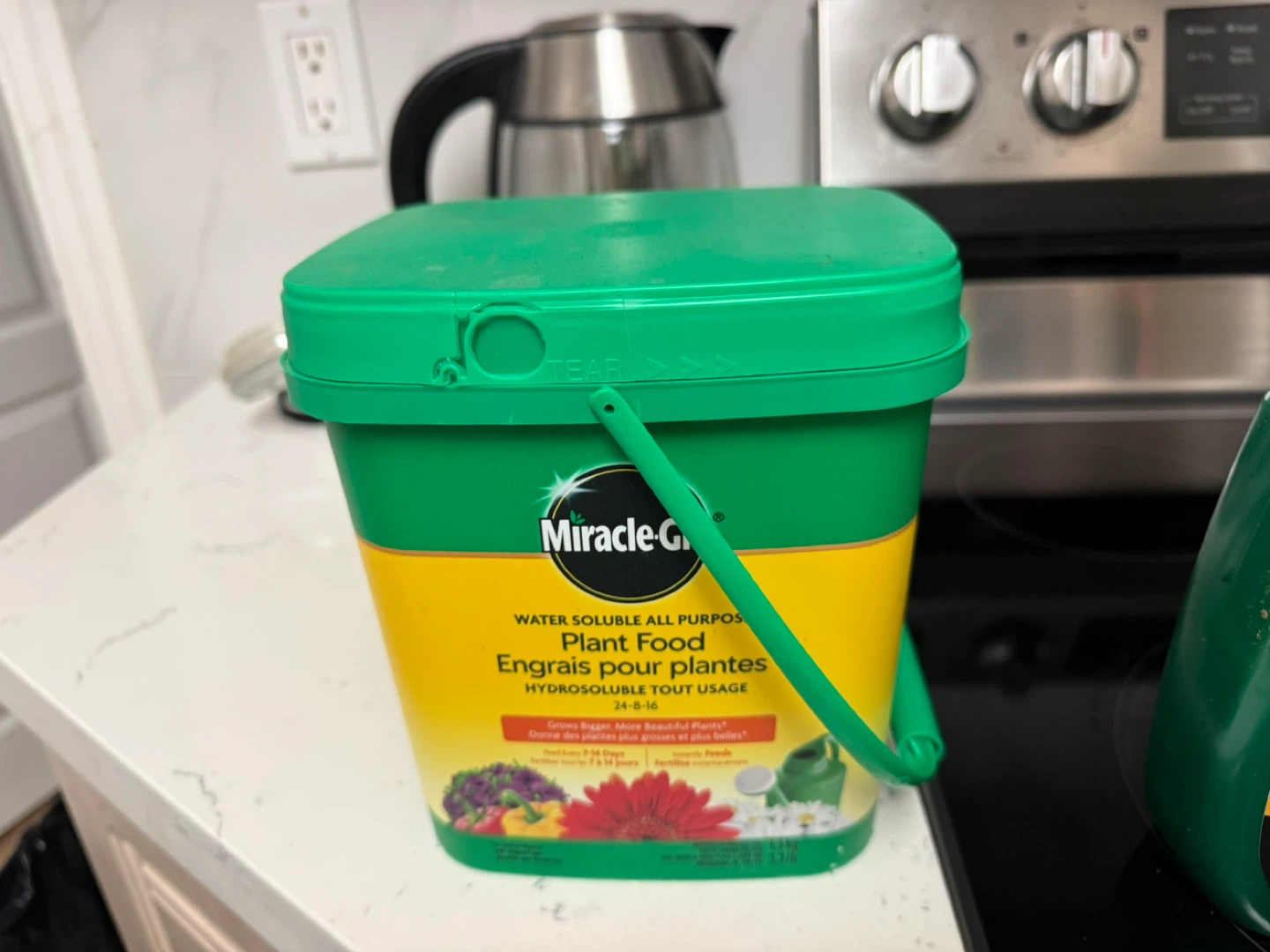 Miracle-Gro Water Soluble All Purpose Plant Food 24-8-16
