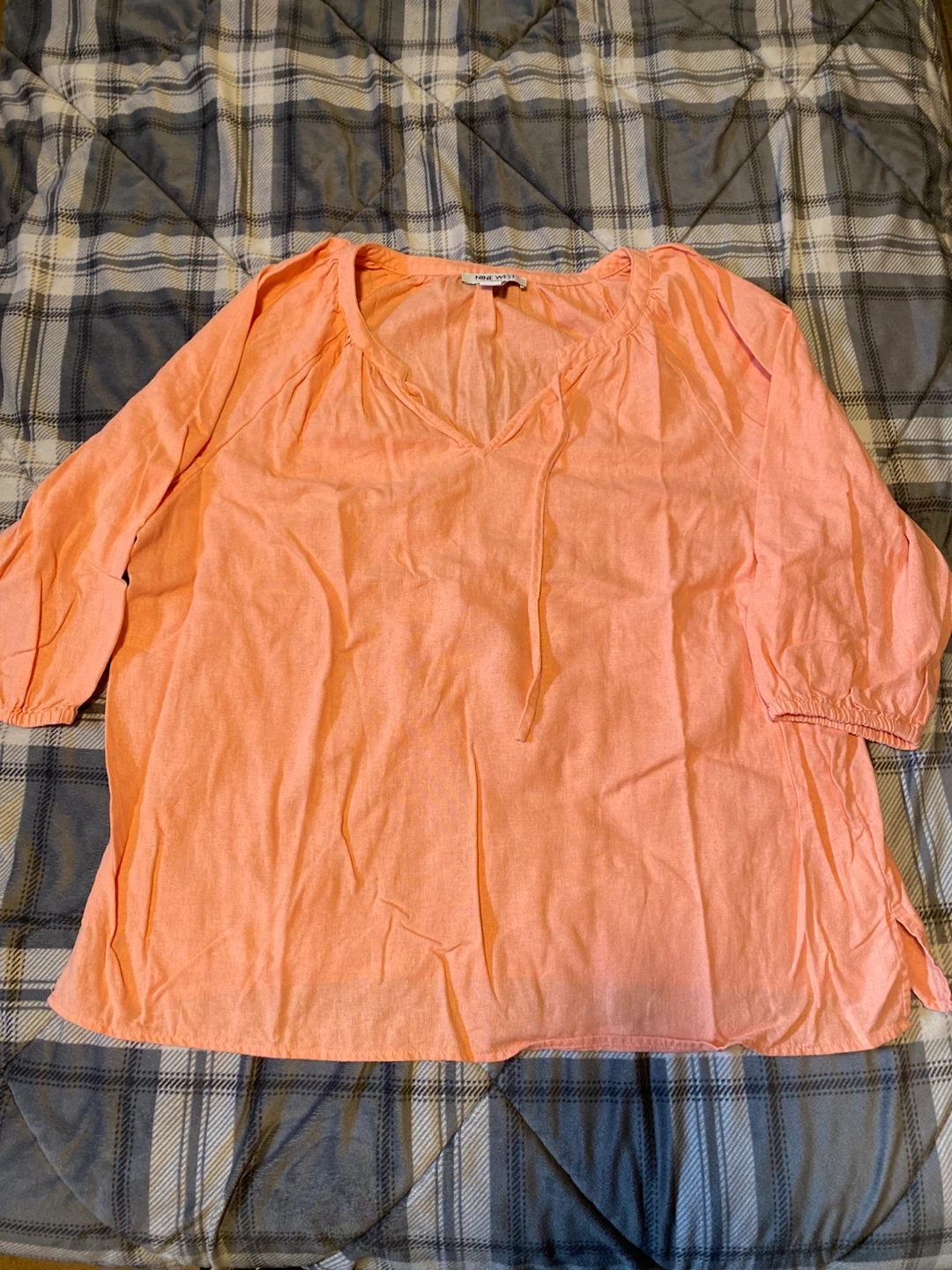 Women’s Nine West Jeans Peach V-Neck Blouse Size XL