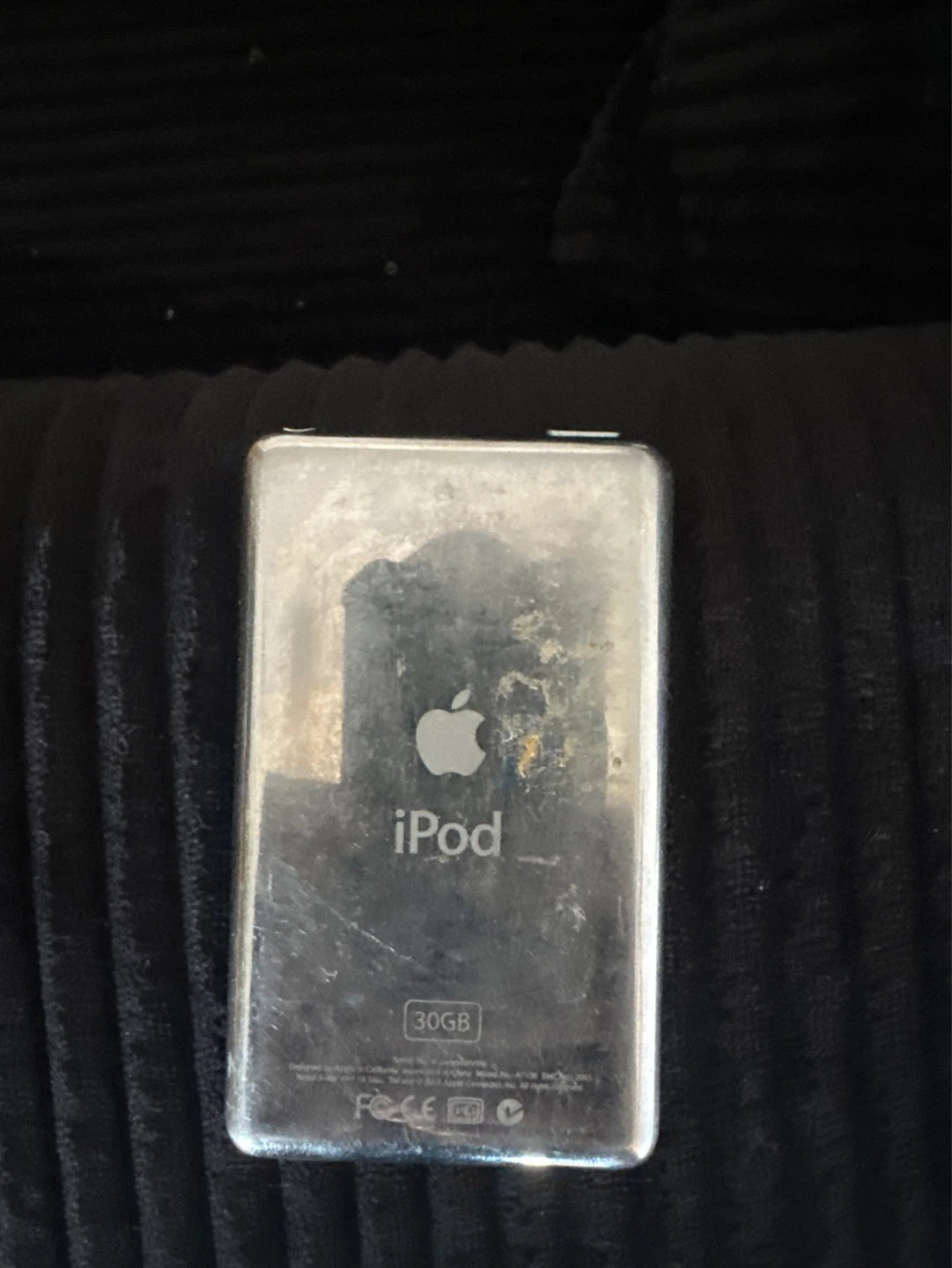 Apple iPod Classic 30GB MP3 Player - photo 2