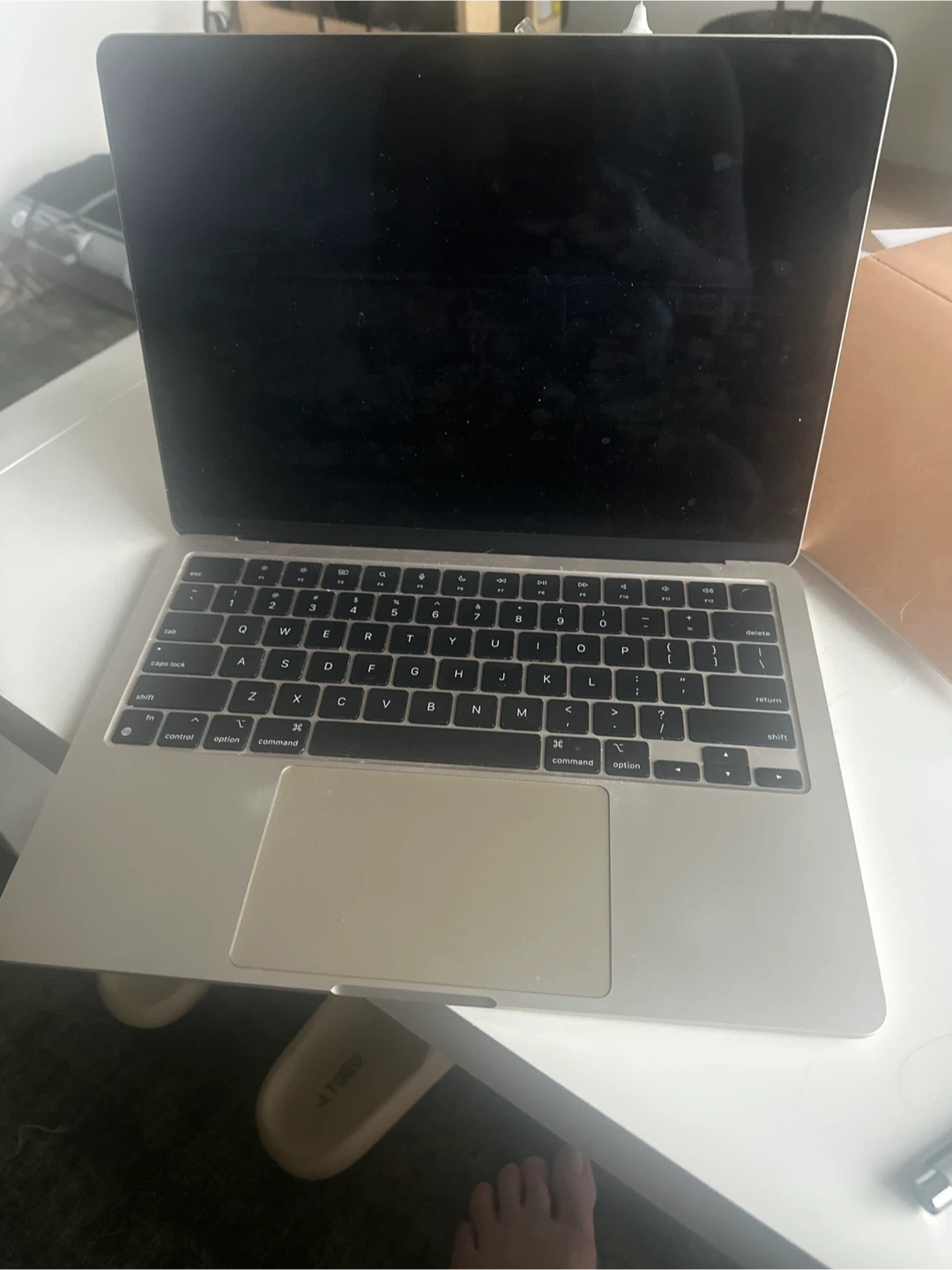 Apple MacBook Pro Laptop - photo 2