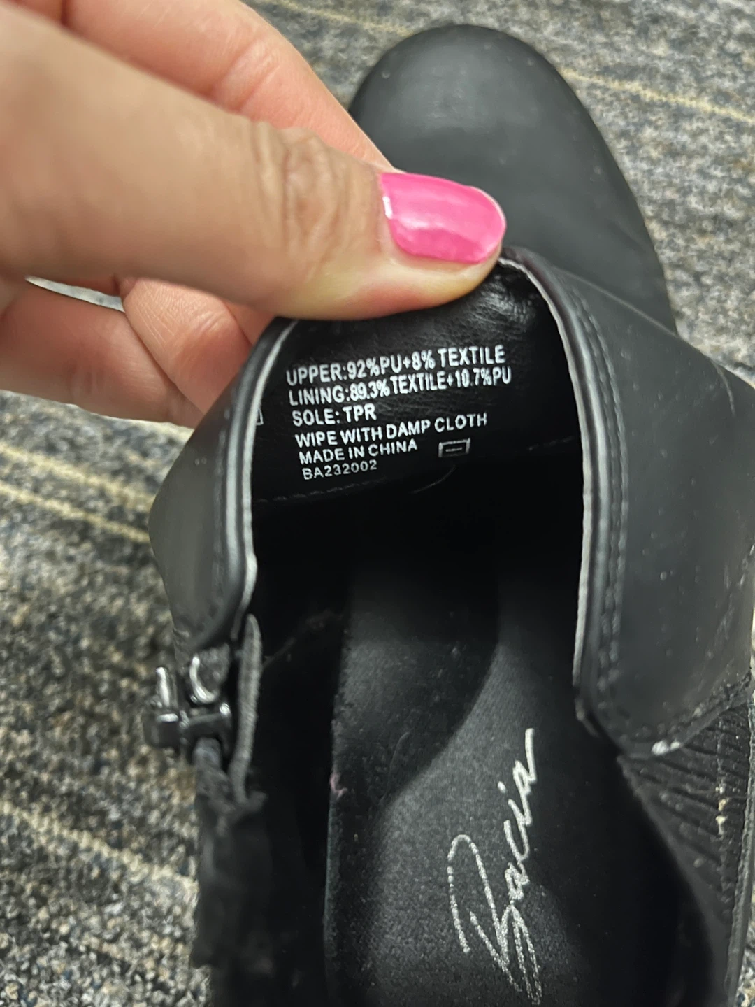 Bacia Black Ankle Boots (size 7) - photo 5