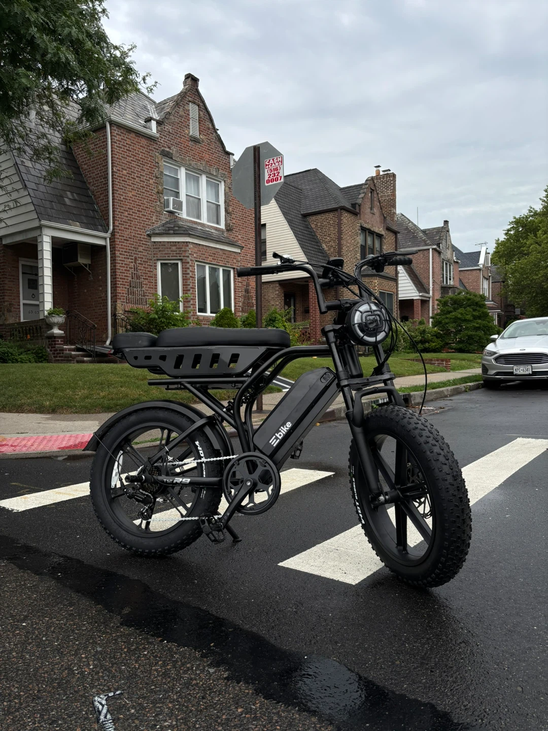 Brand new electric bike in perfect condition.