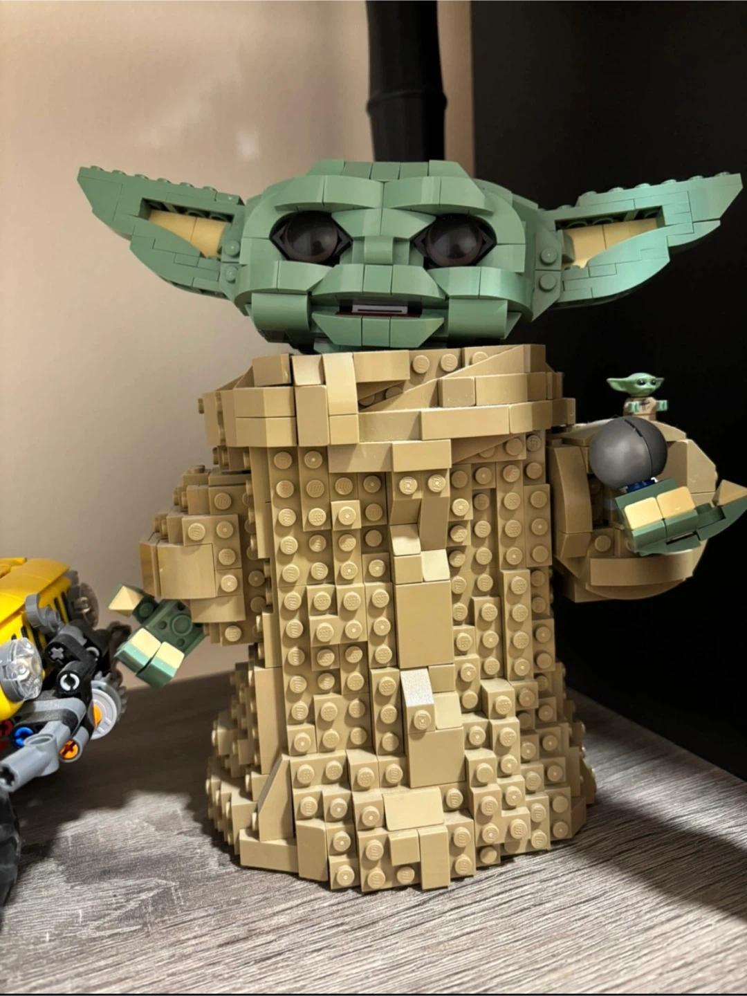 LEGO Technic Jeep Wrangler Rubicon & Baby Yoda - photo 3