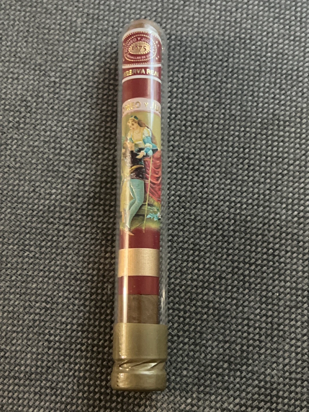 Romeo y Julieta "Reserva Real" Cigar