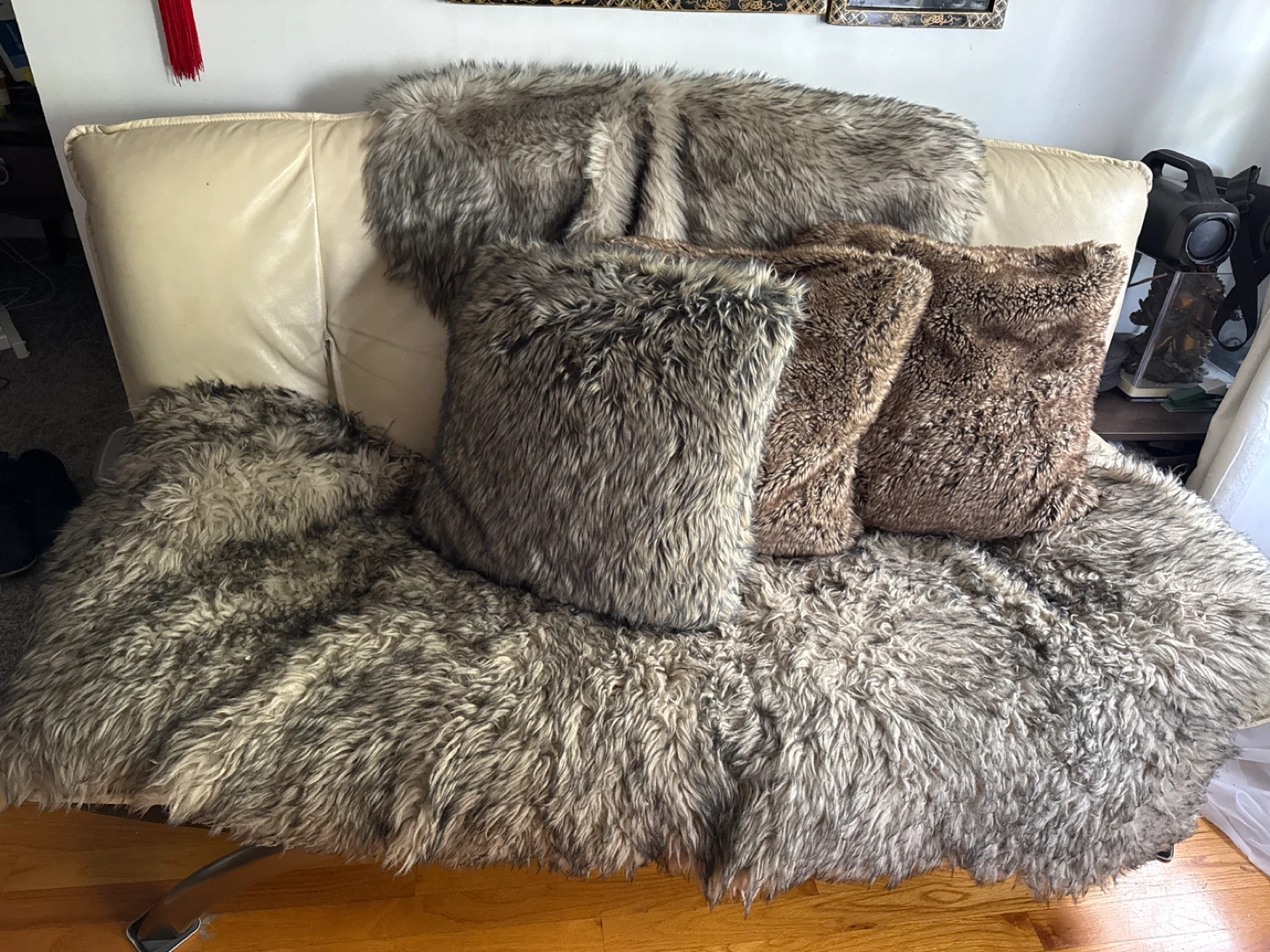 Sofa with Faux Fur Throw Pillows and Blanket Set