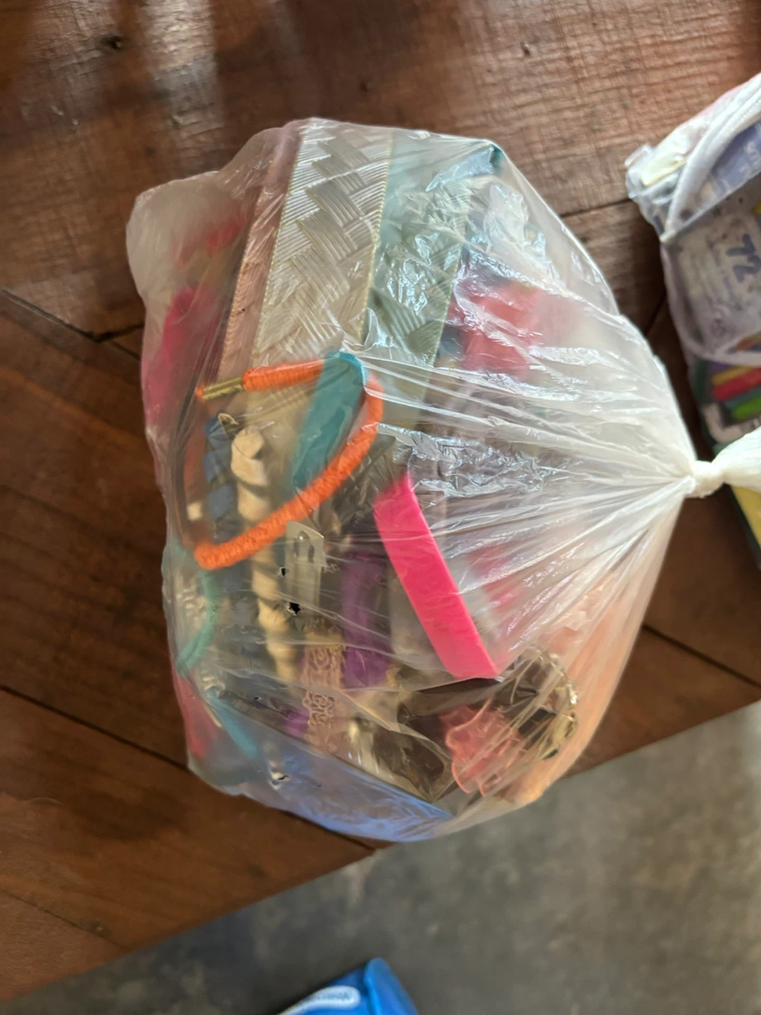 Bag of assorted hair elastics and accessories - photo 3