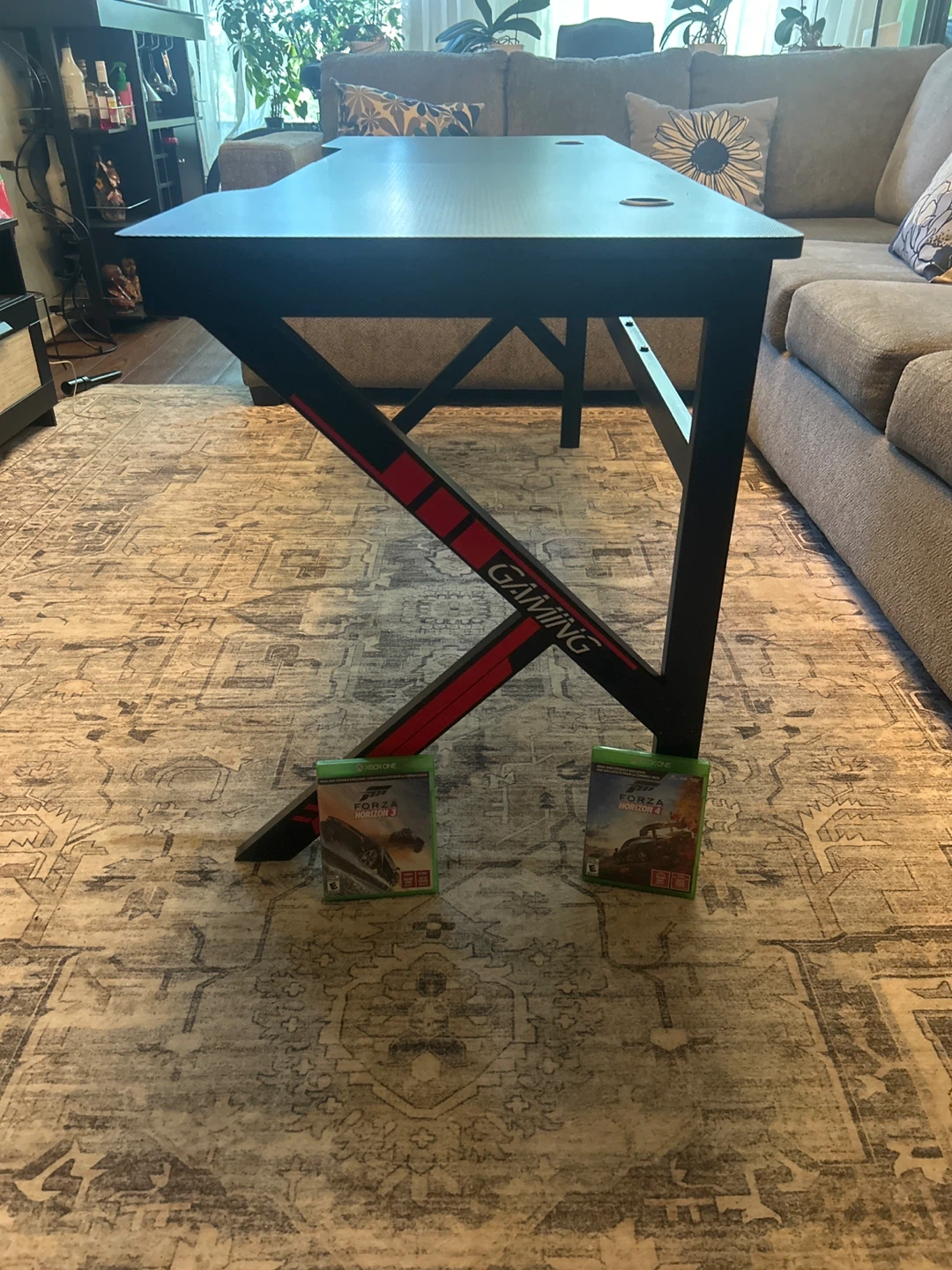 Black Carbon Fibre Textured Gaming Desk With Forza Horizon 3&4