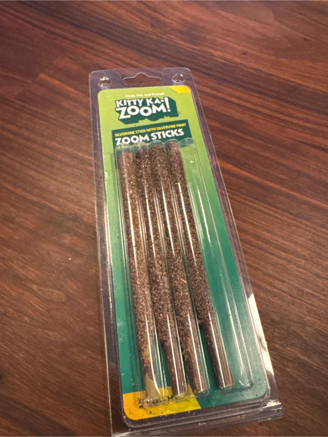 Kitty Ka Zoom! Silvervine Zoom Sticks - 4/5 Count