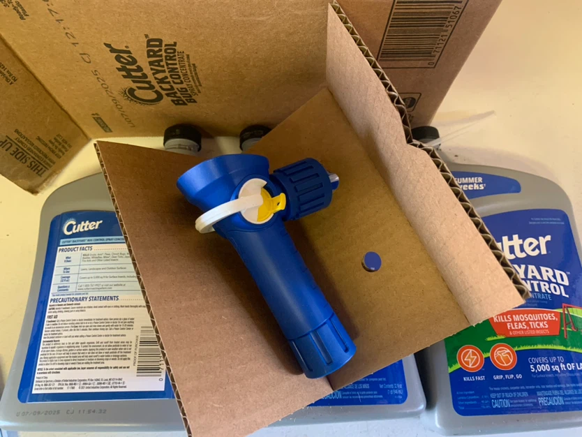 Cutter Backyard Bug Control Spray Concentrate - photo 3