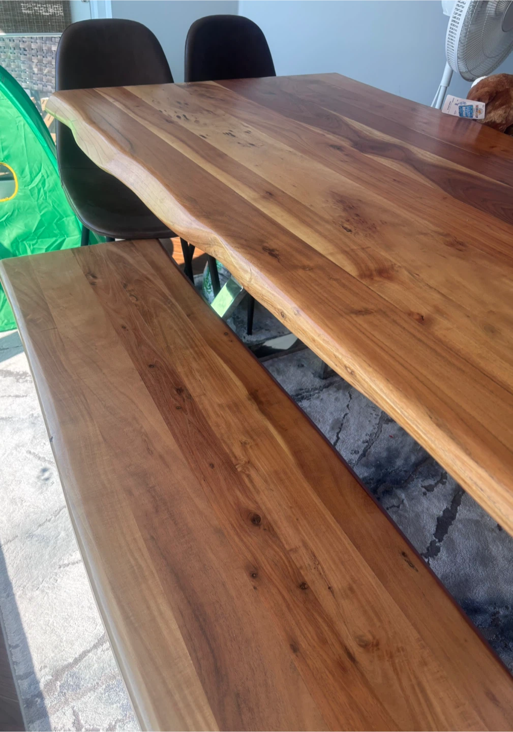 Live Edge Dining Table Set + Bench + 4 Vintage Leather Chairs - photo 2