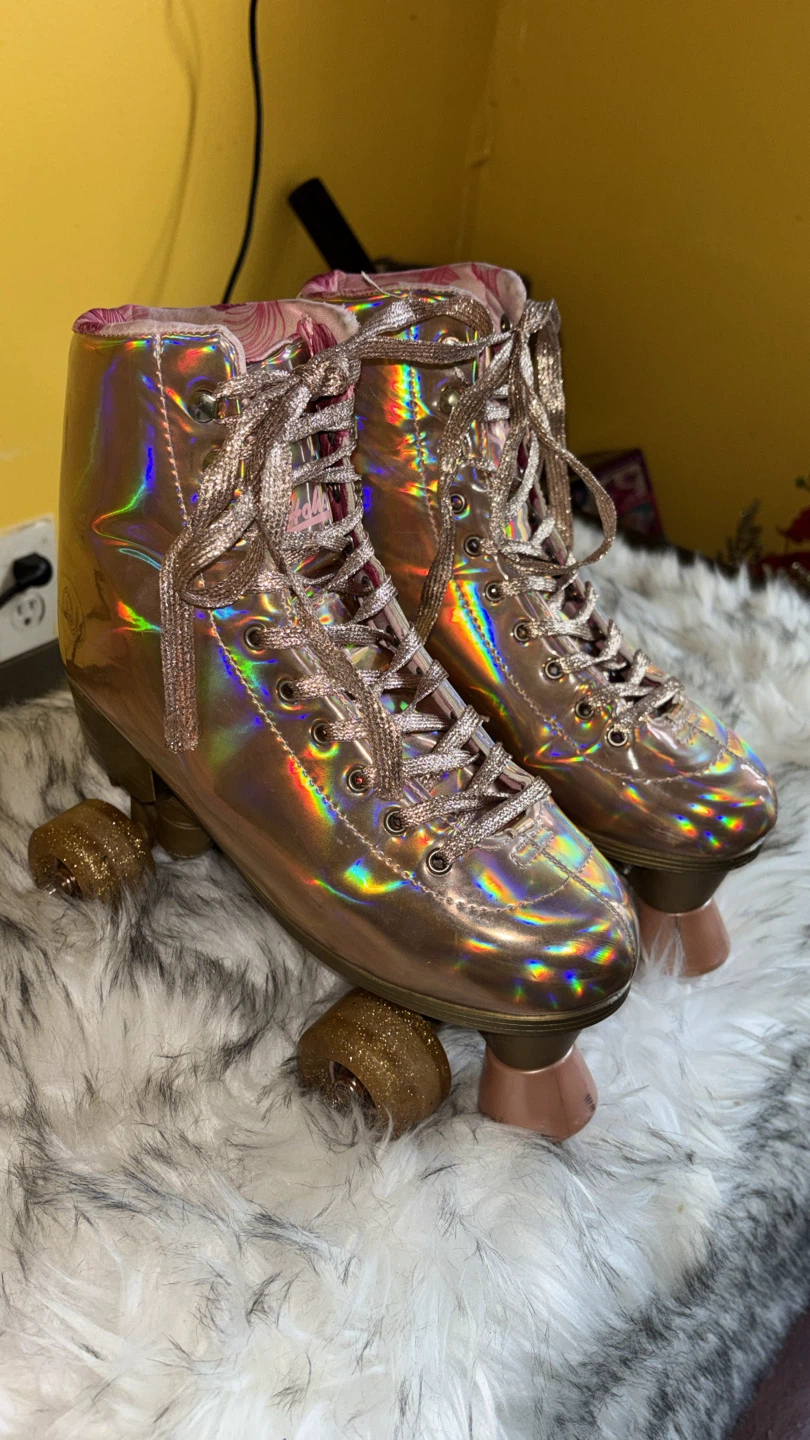 Chaya Roller Skates - Rose Gold Holographic - photo 2