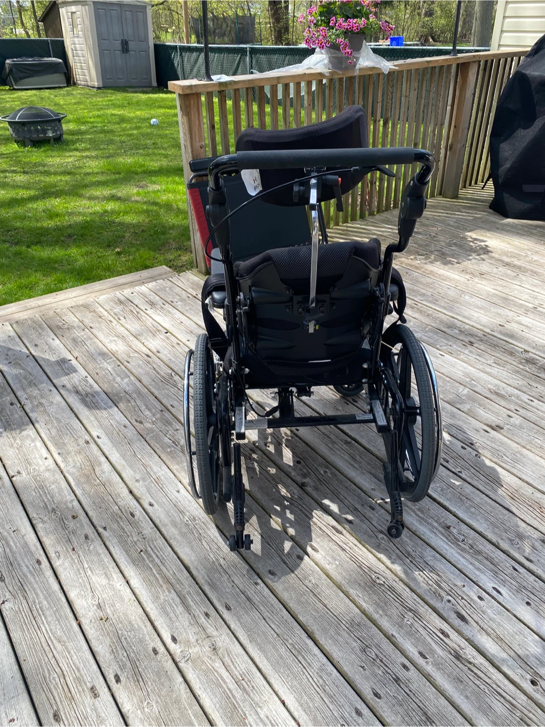 Wheel chair with head rest - photo 2