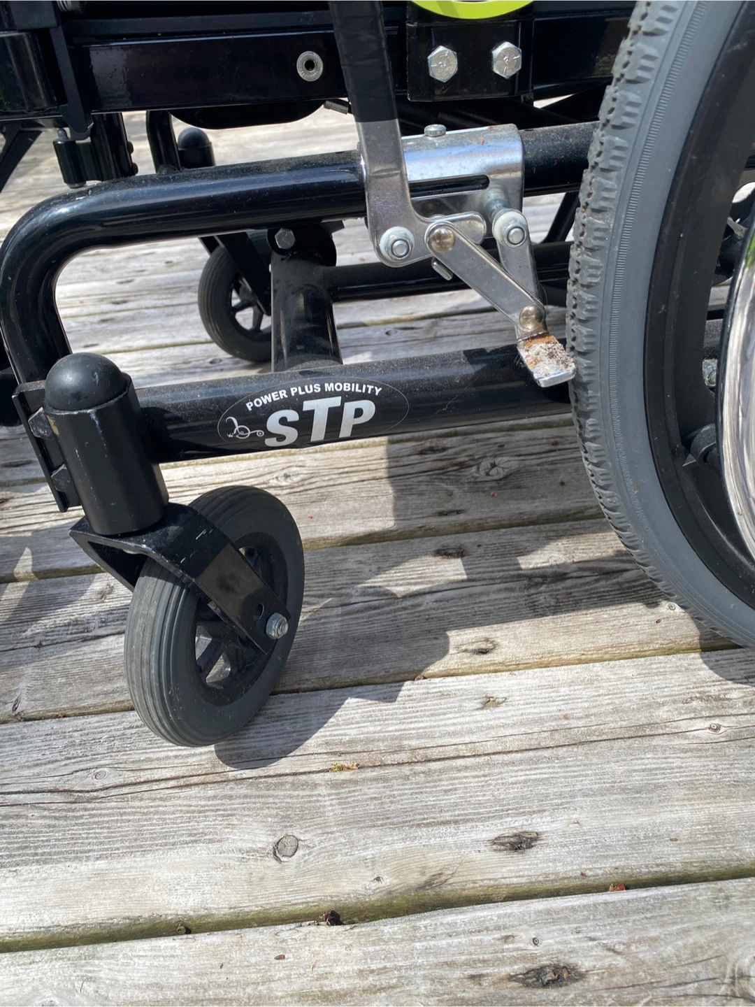 Wheel chair with head rest - photo 5