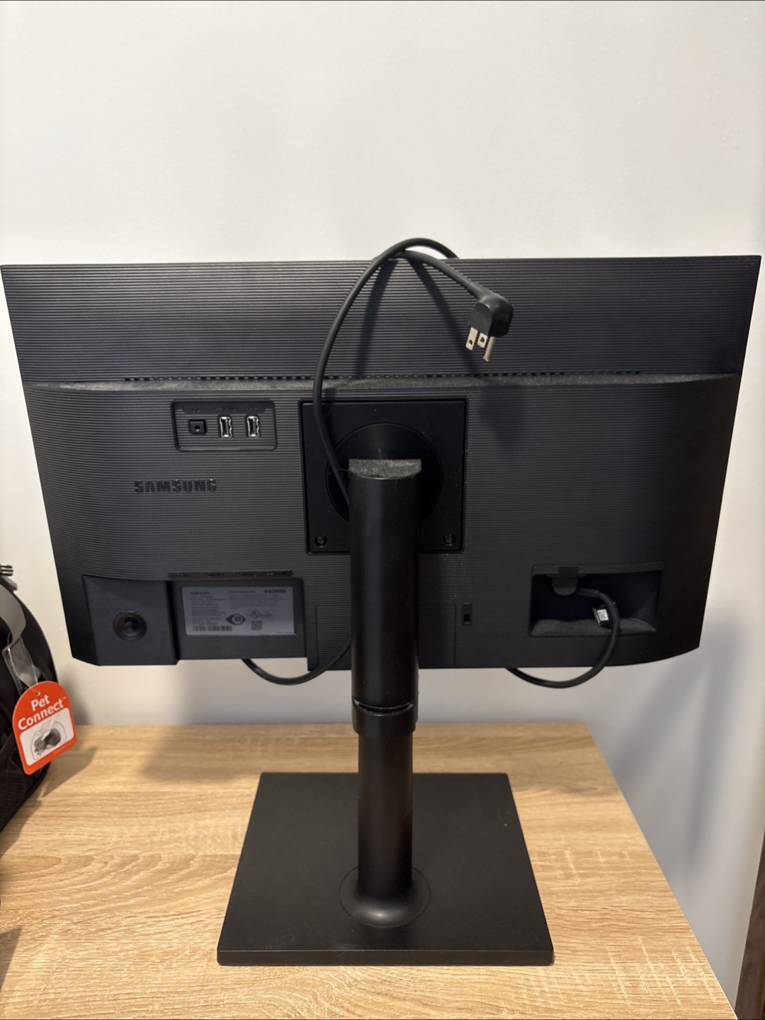 Samsung FT45 Series 24" LED Monitor - photo 2